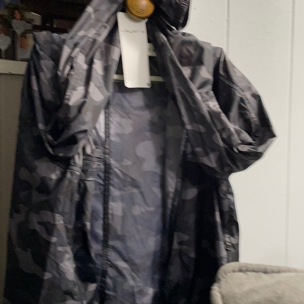 Lightweight new hooded